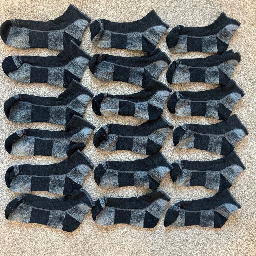 Darn Tough Vermont Men's 1/4 Merino Wool Hiking Socks Black/Gray (Lot of 9 Pair)